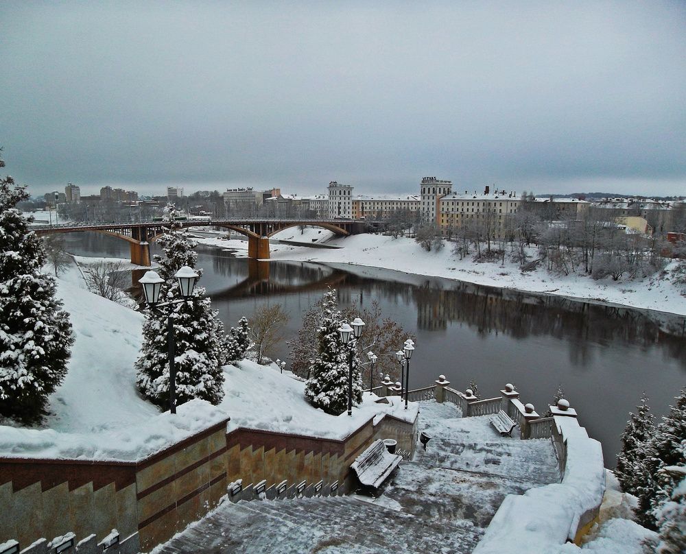 Набережная реки Западная Двина