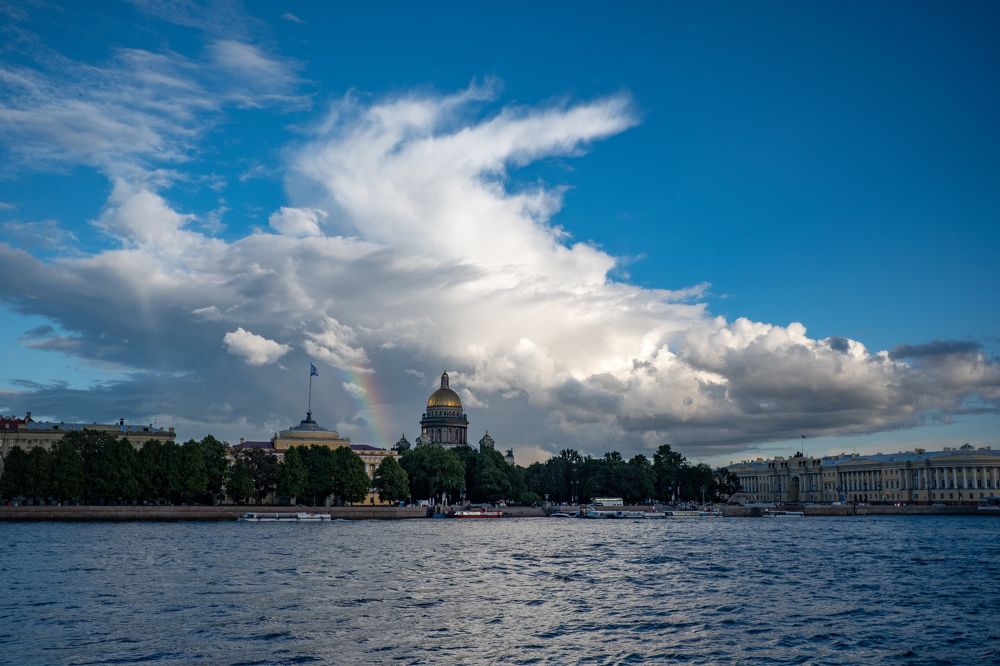 Rainbow at the Cathedral. Радуга у собора.
