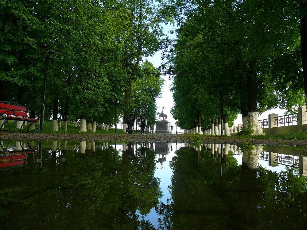 Полдень