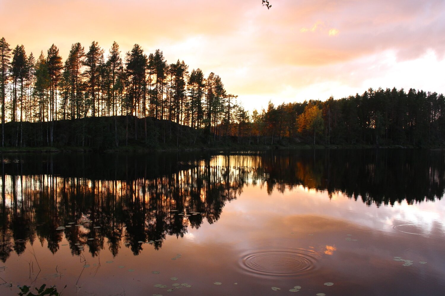 Закат в Карелии