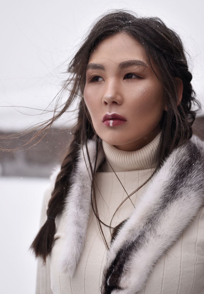 Девушка из Сибирской деревни