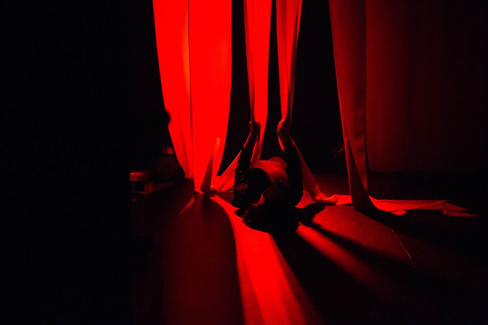 Где отступается Любовь, Там подступает Смерть-садовница. (с) М. Цветаева