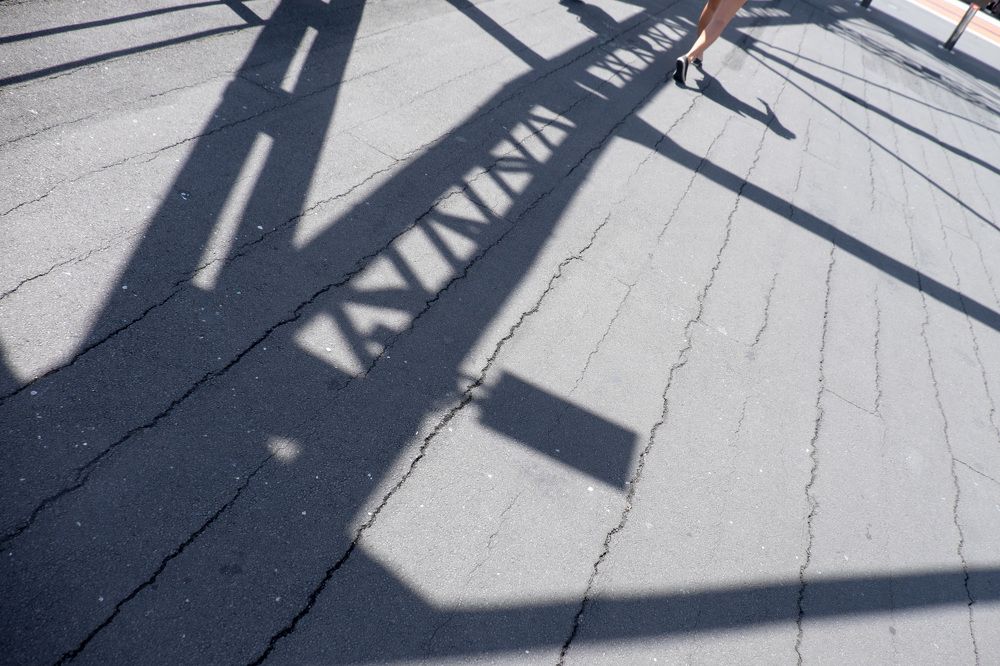 Танцующей походкой