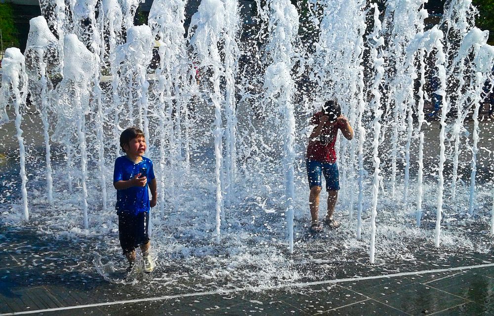 Солнечный день в городе