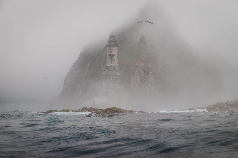 Заброшенный Японский маяк в Анивском заливе