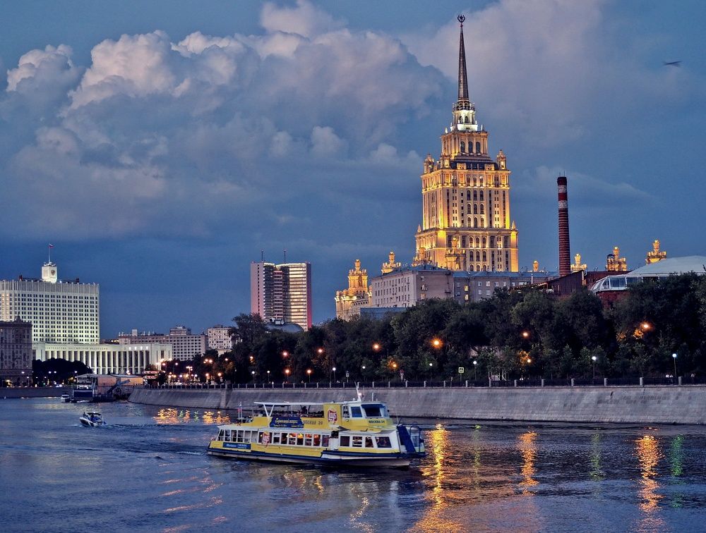 Вечерняя Москва