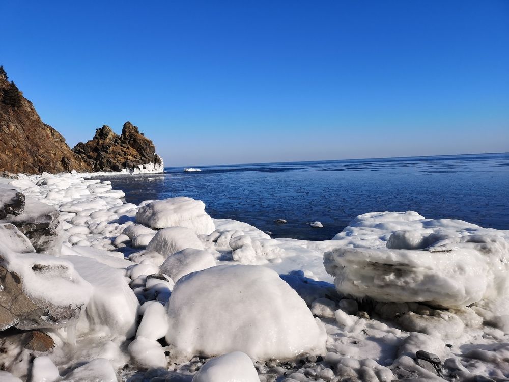 Скала Два брата зимой