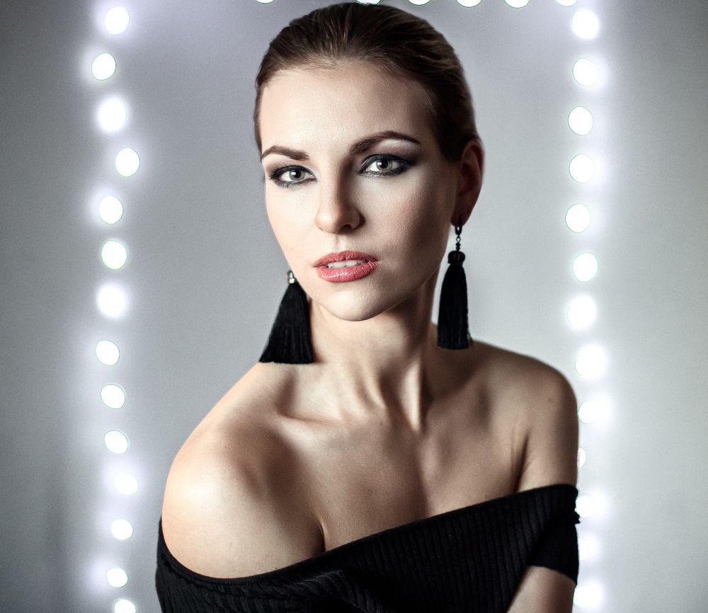 actress