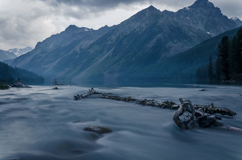 Хмурый вечер