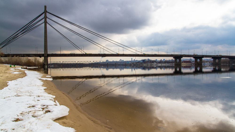 Зимнее утро.Вид на мост