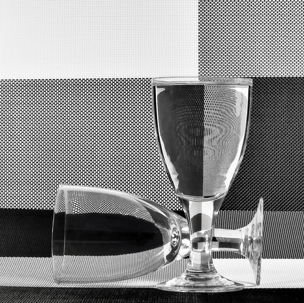 Бокалы.