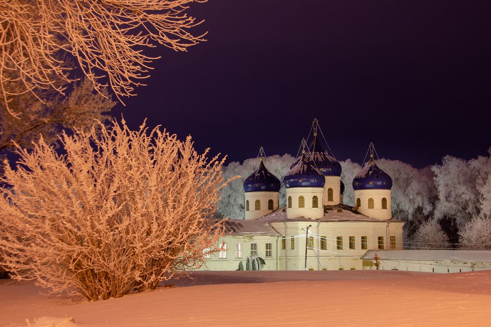 Зимний вид Юрьев монастырь