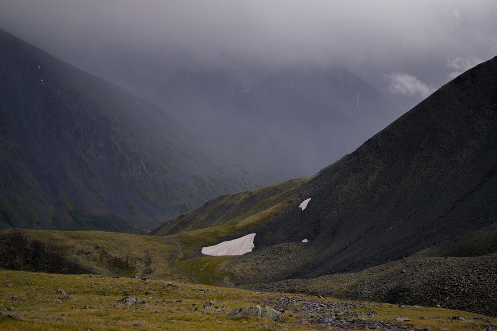 Снег на перевале