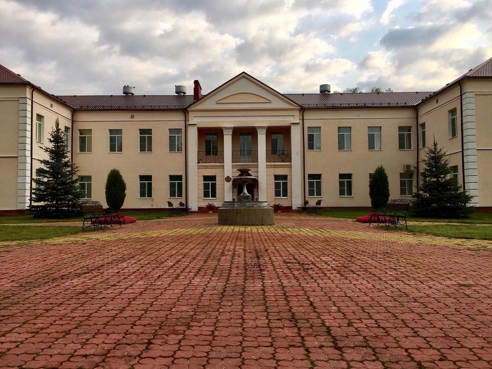 Simmetry and classic/Симметрия и классика