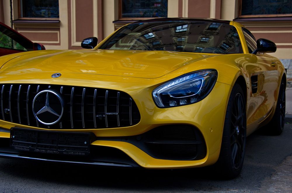 Цвет - канарейка