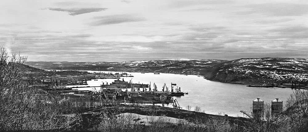 Кольский залив