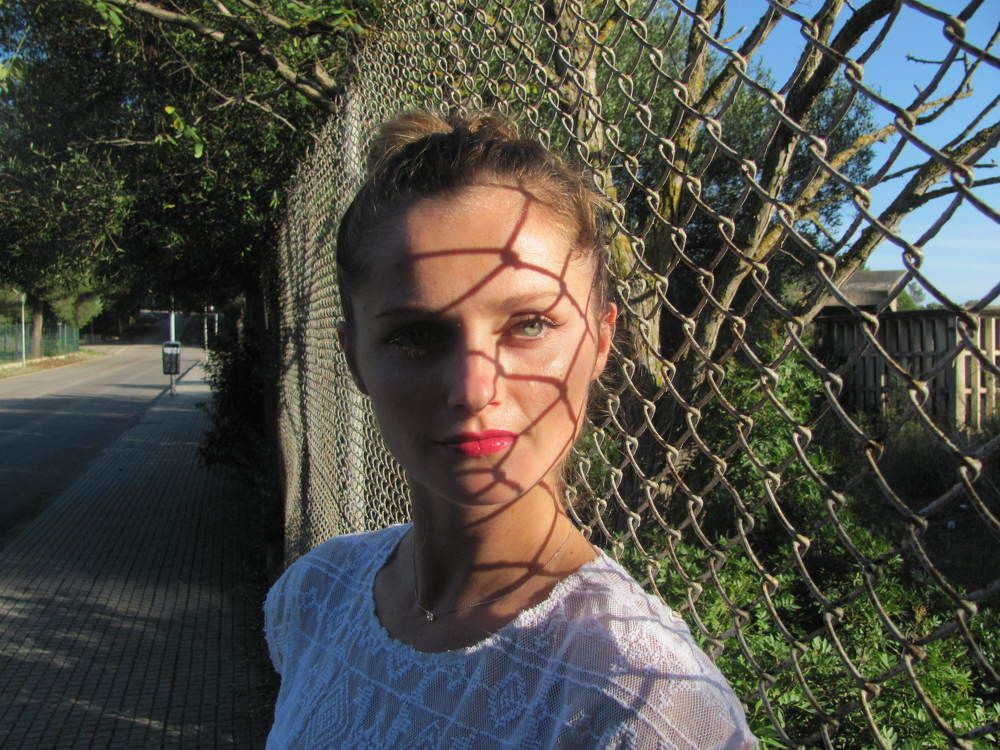 Девушка и сетка-3