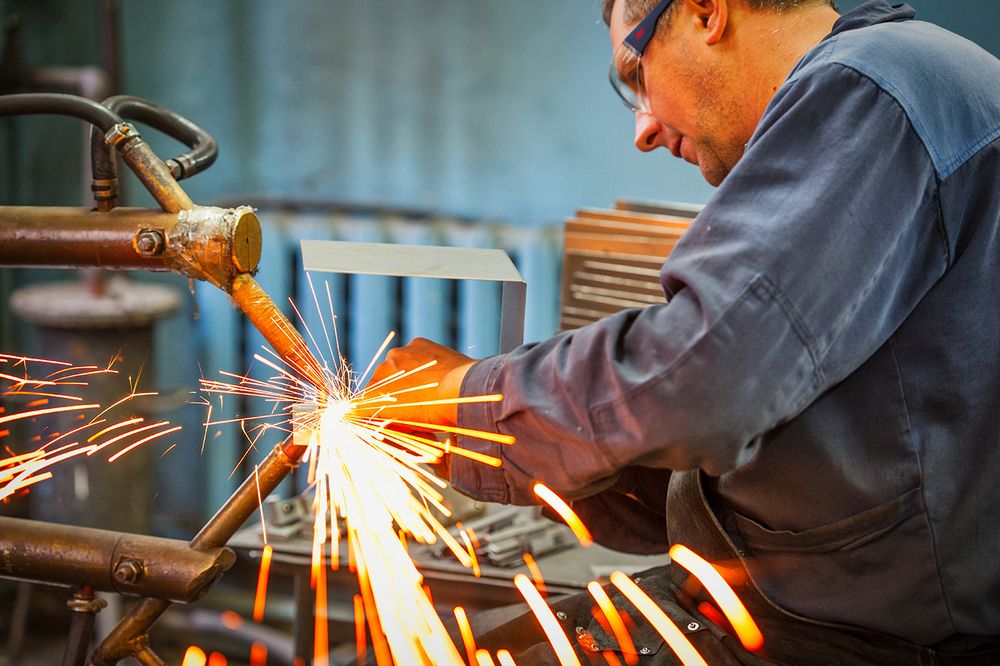 Искры производства