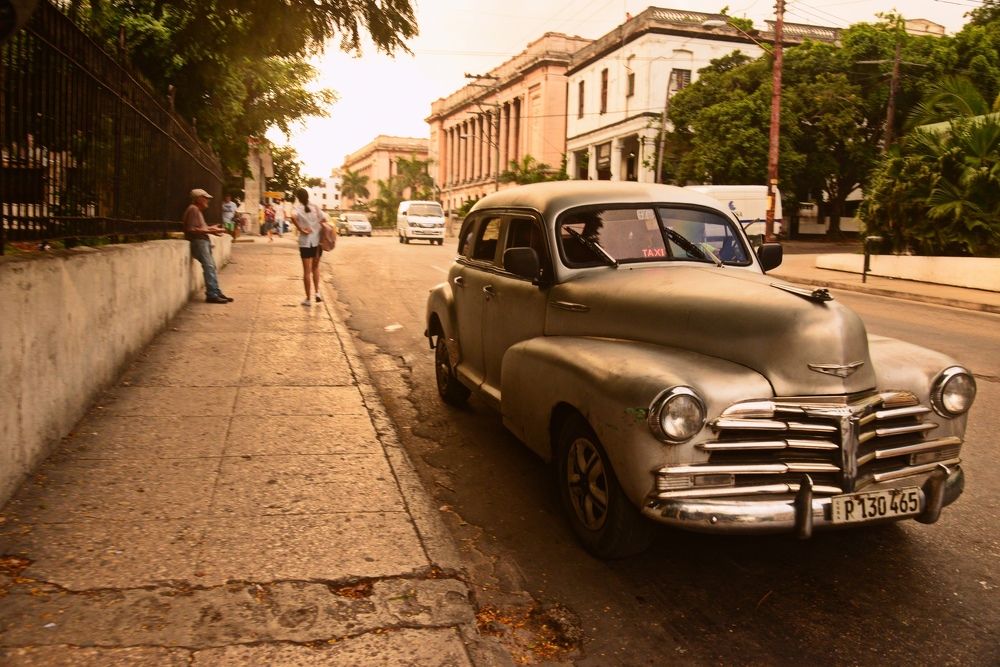 hAVANA cARS