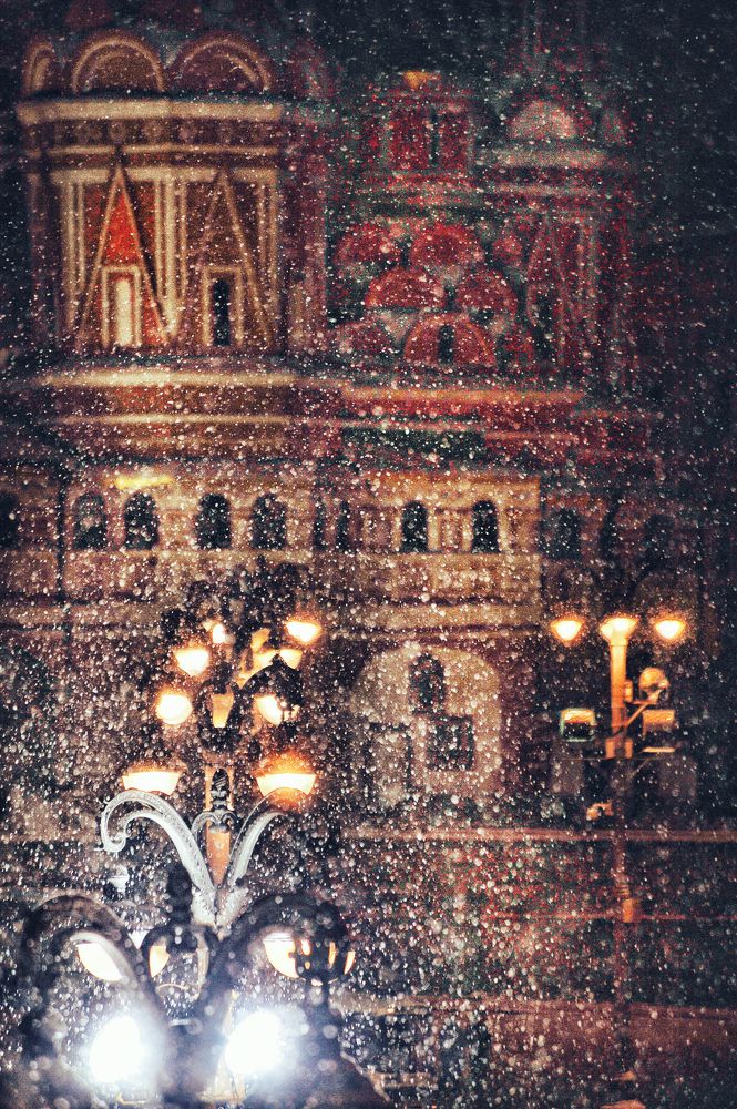 Заснеженная Москва