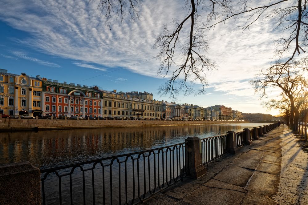 На набережной