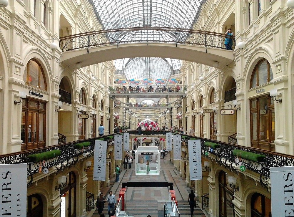 Линия в ГУМе.