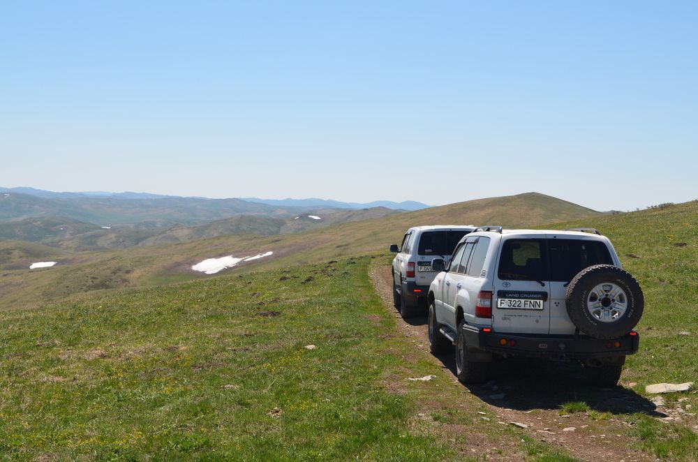 По горам по долам