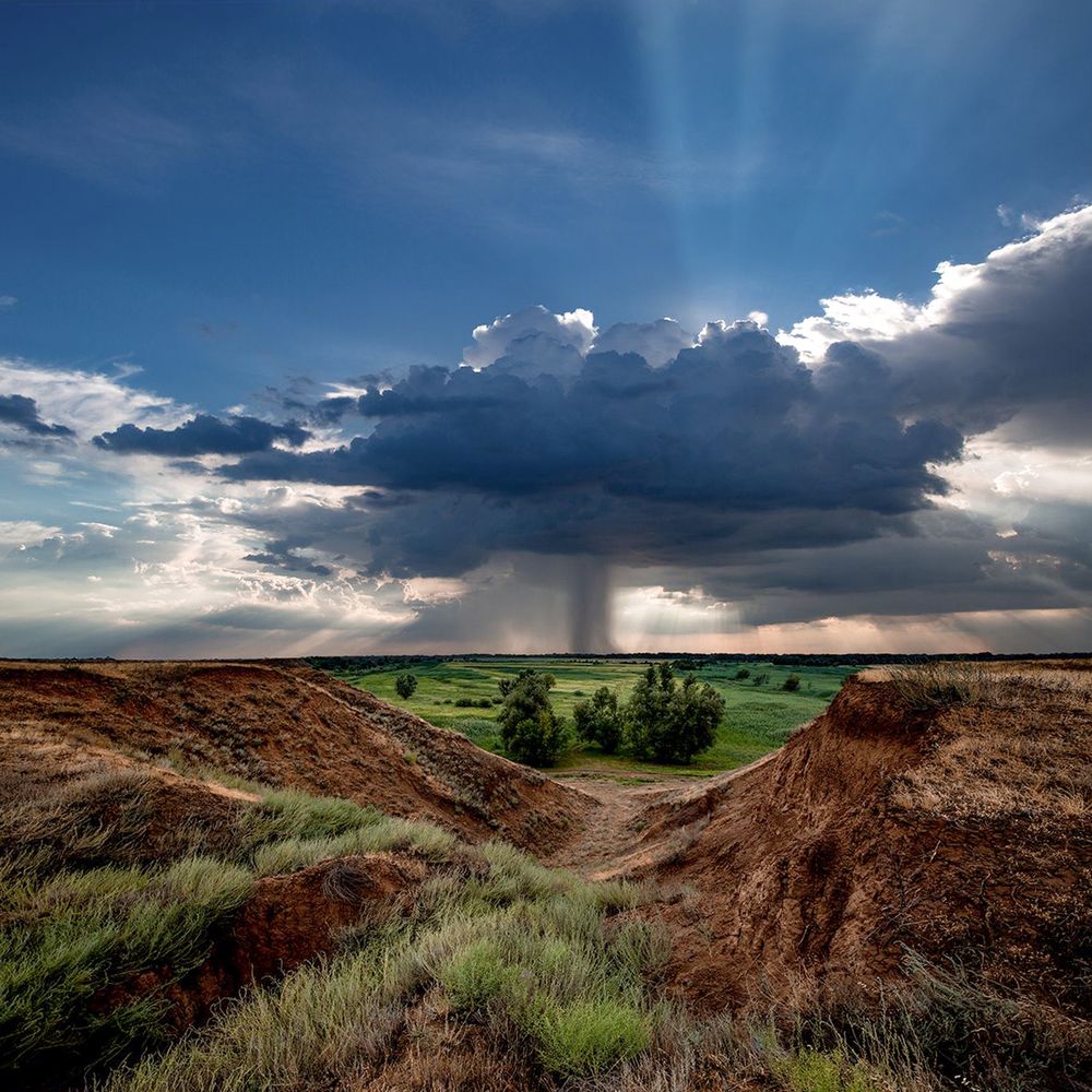 Займище Ахтубы после грозы.
