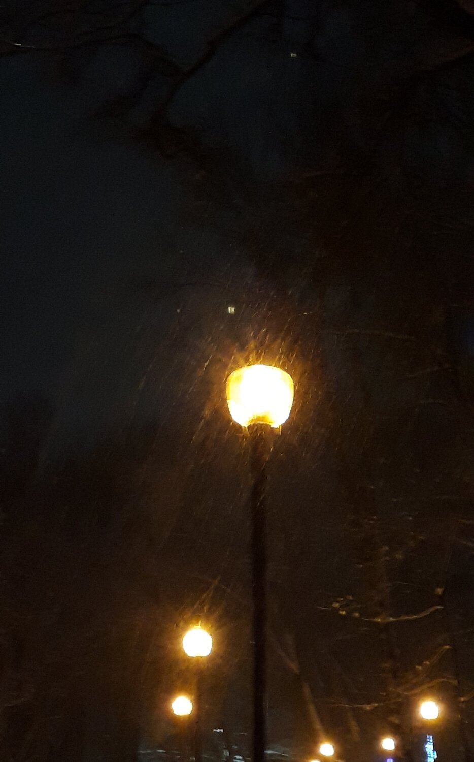 До фонаря...