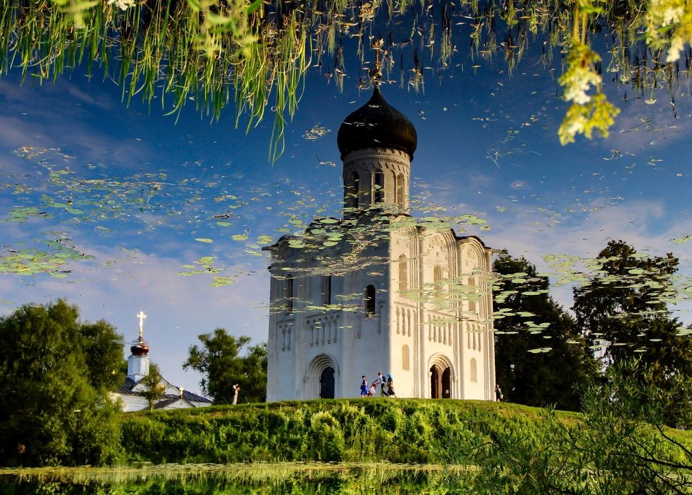 Temple in water/Храм в воде