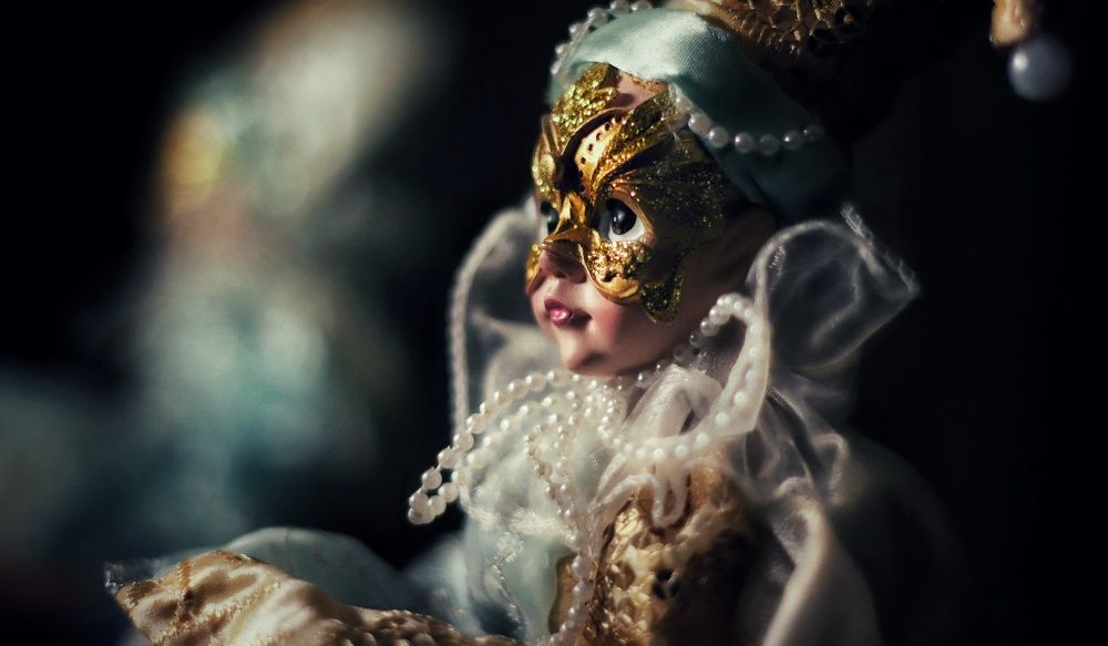 Карнавал лицемерия