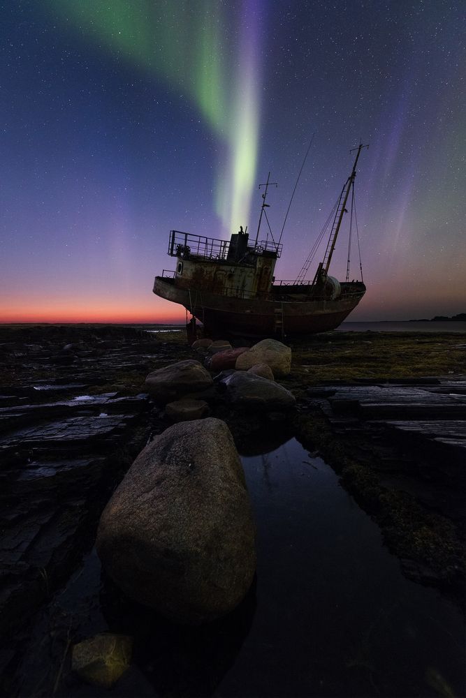 Под крылом сияния