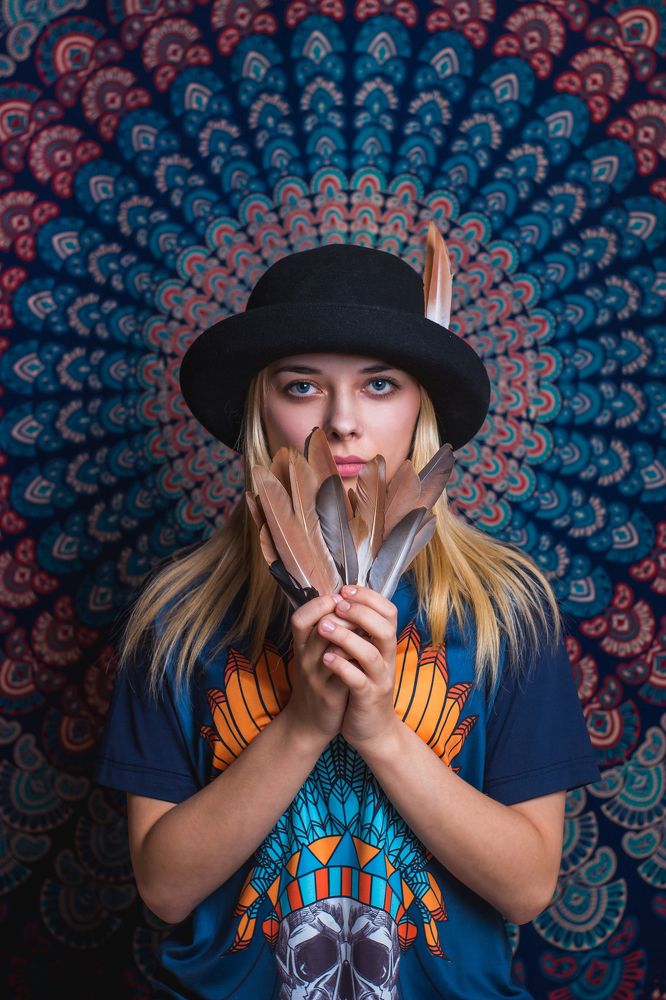 Про Елену...