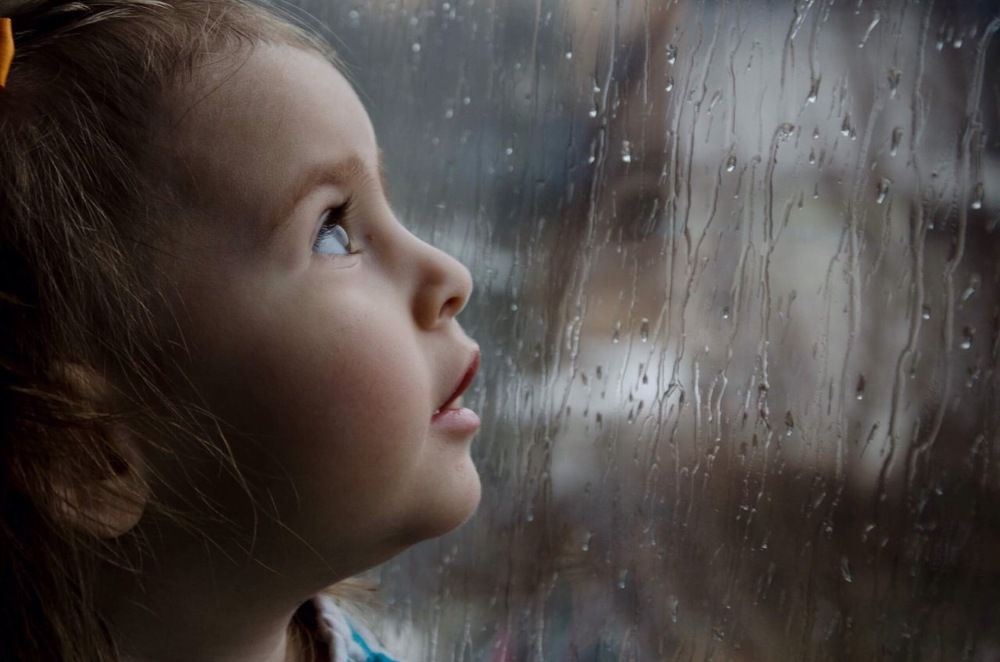 Наблюдая за каплями дождя