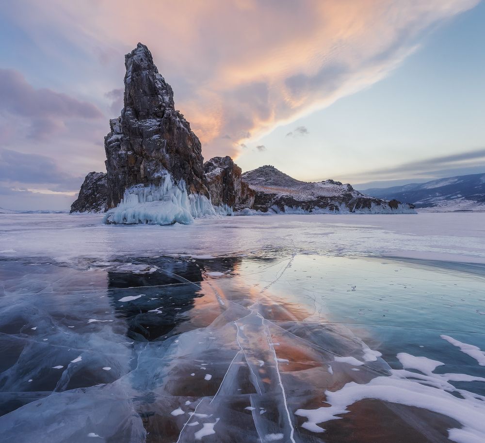 Закат у острова Ольтрек