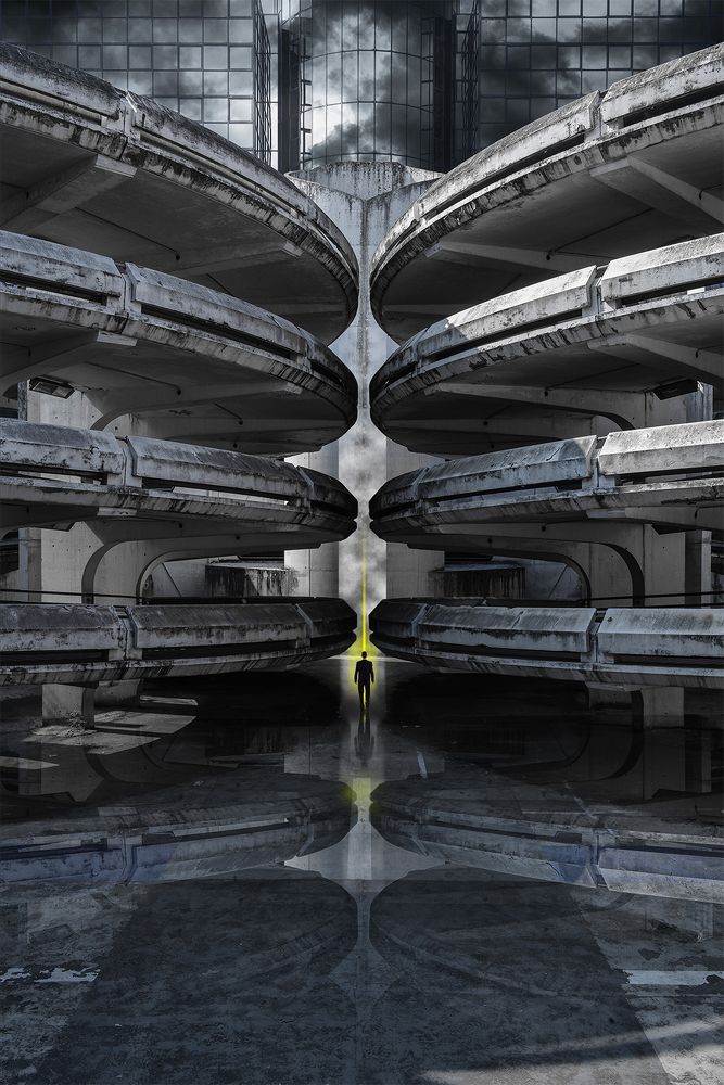 There's an Alien in the oinment