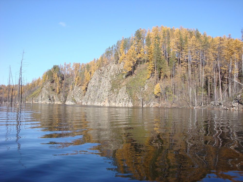 На море