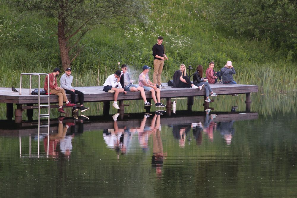 Летний вечер на пирсе