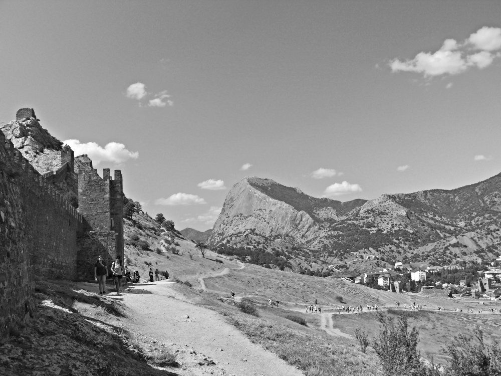 Окрестности Генуэзской крепости. Судак. Республика Крым