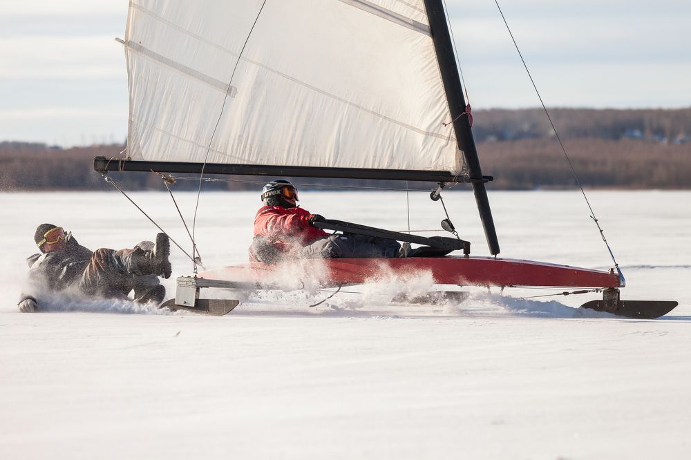 Не удержался