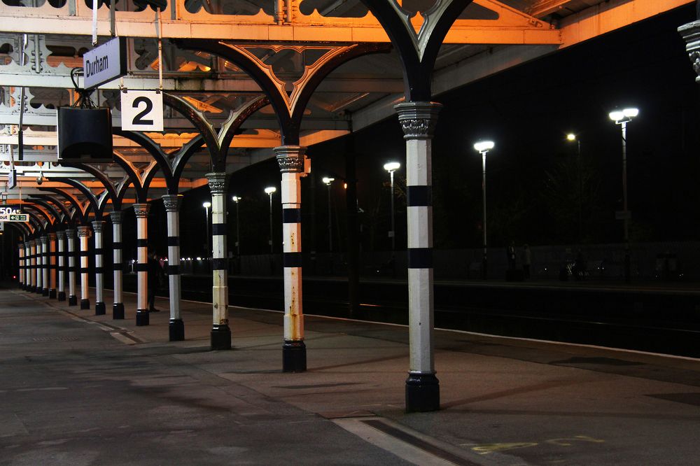 Duhrem railway station