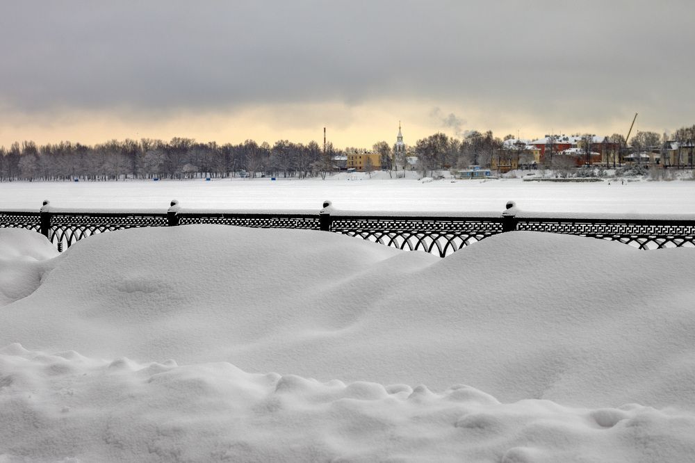 Заволжская даль