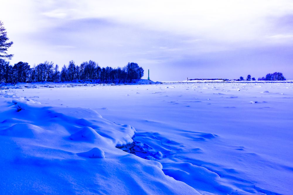 Silk way for the ships. St. Petersburg.