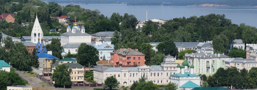 на берегу Волги
