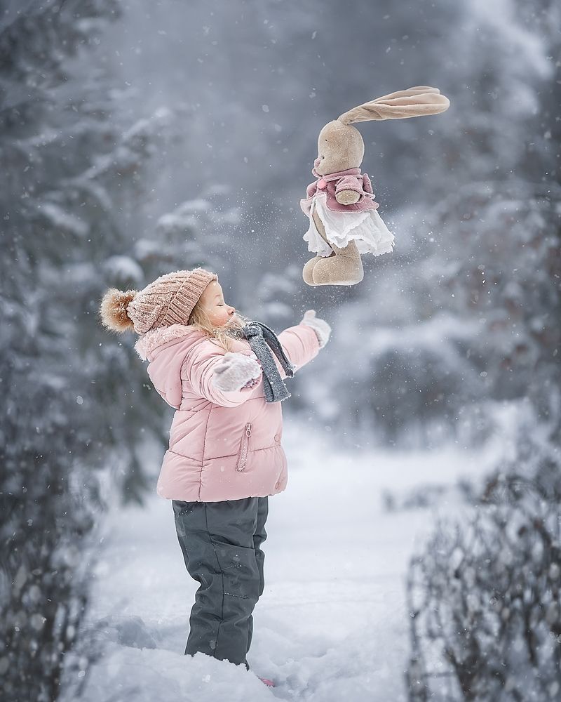 Две зайки на прогулке :)