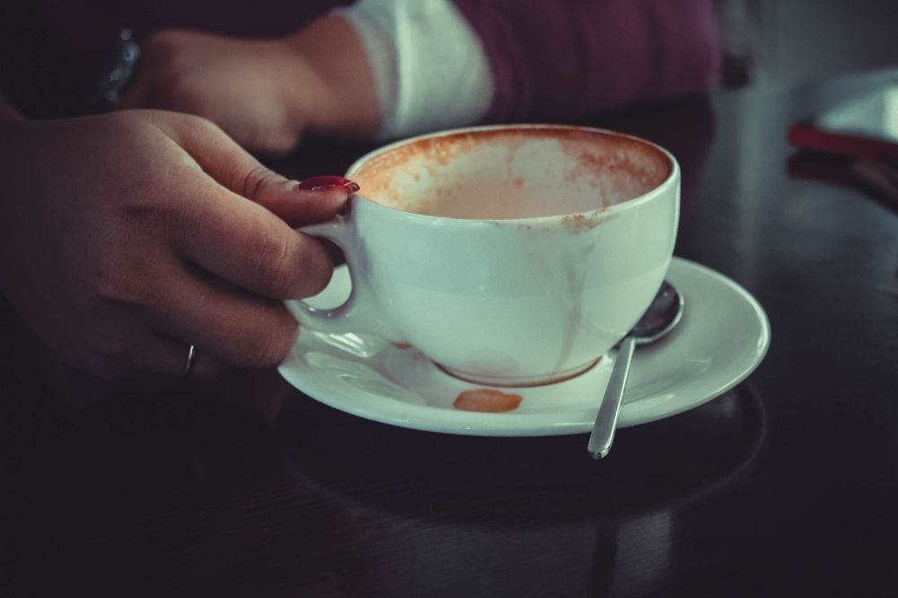 А наша жизнь подобна чашке кофе