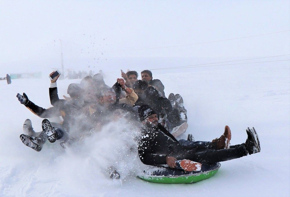 Студенты в другом мире