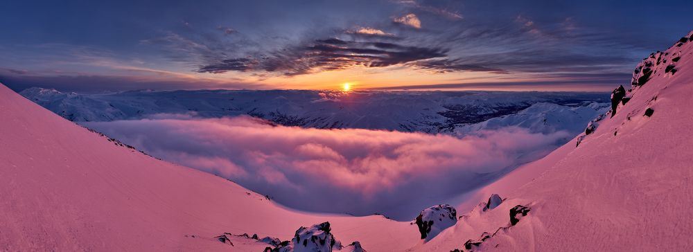 Sunset on Viluchinskii volcano