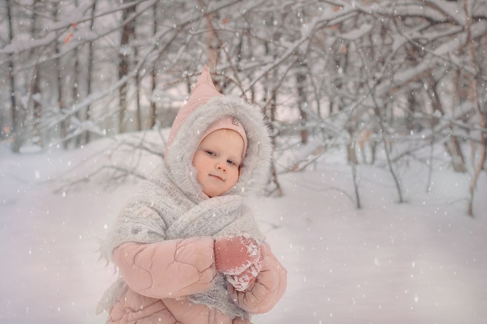 Раз снежок, два снежок