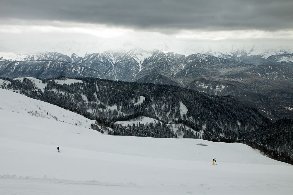 по  склонам  Кавказа...